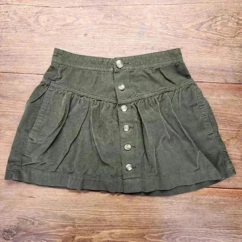 American Eagle Outfitters Green Curdoroy Mini Skirt Size 2